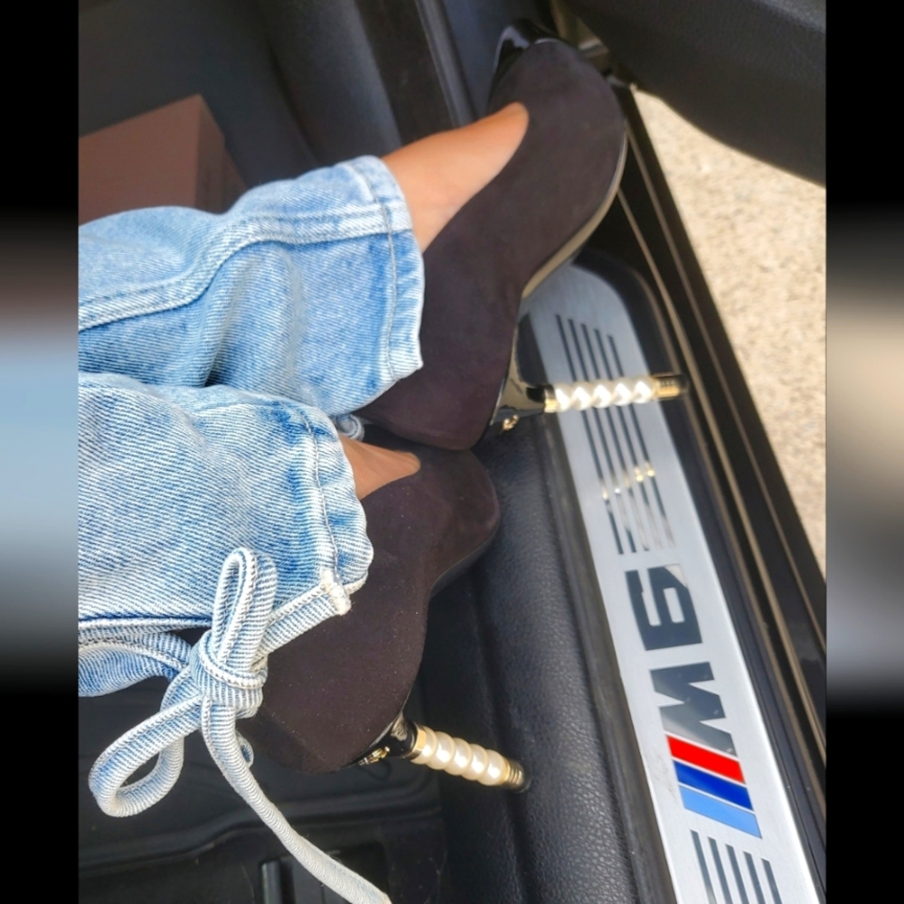 CHANEL Black Pearl Heel Pumps (Receipt/proof Included with original box)